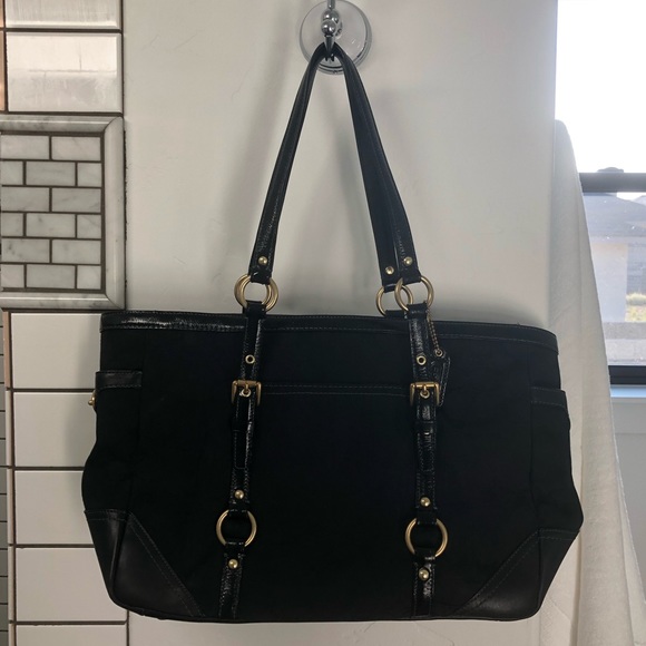 Coach Handbag - Picture 2 of 4